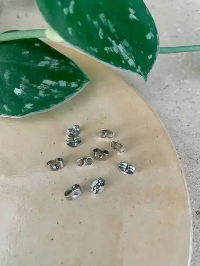 Achterkanten Oorknopjes – Roestvrij Staal Zilver (10 stuks)